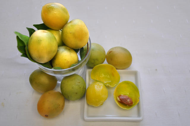 Image of Premium Hog Plum Sweet